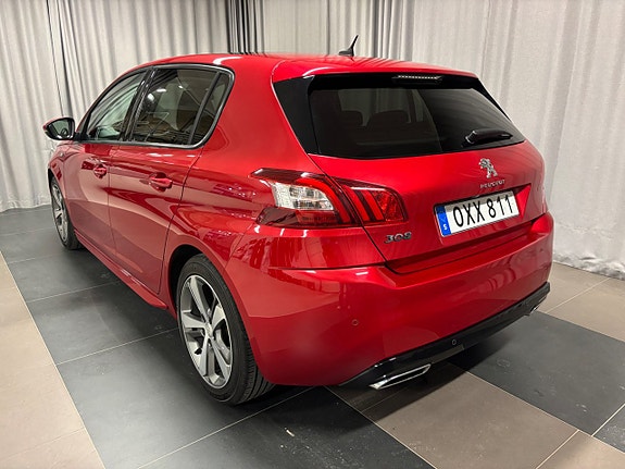 Peugeot 308 3 of 5
