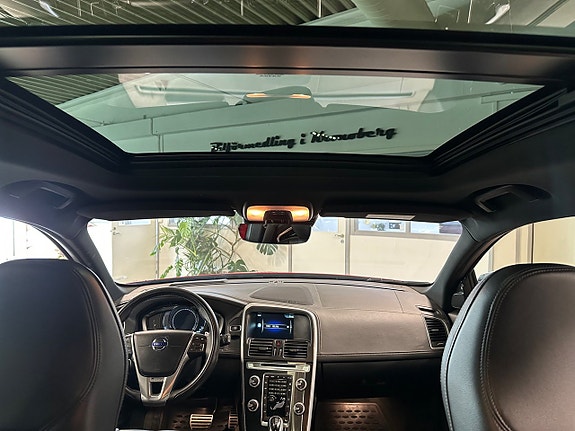 Volvo XC60 9 of 22