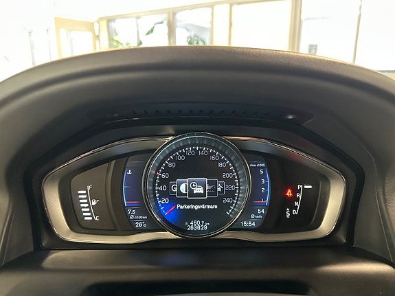 Volvo XC60 22 of 22