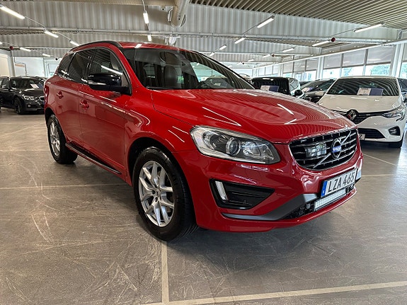 Volvo XC60 2 of 22