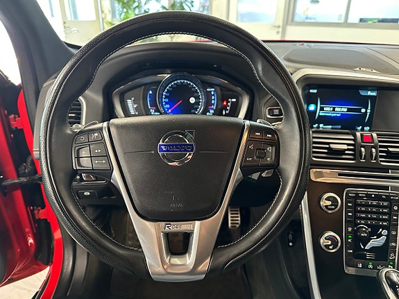 Volvo XC60 15 of 22