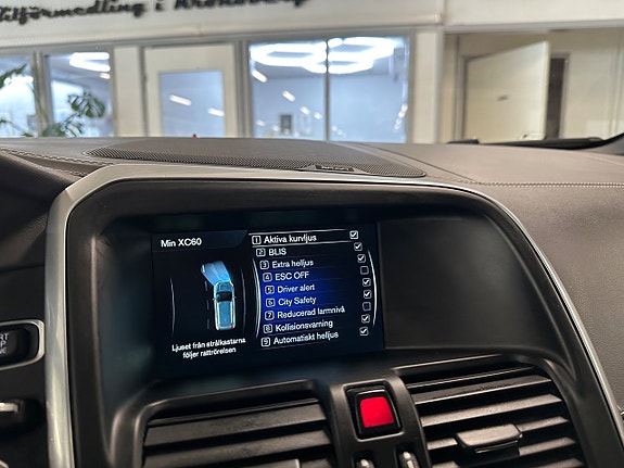 Volvo XC60 21 of 22