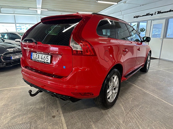 Volvo XC60 3 of 22