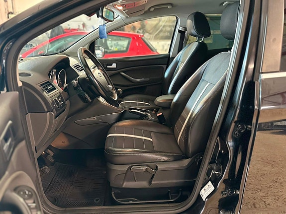 Ford Kuga 12 of 15