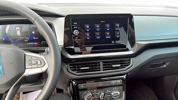 Volkswagen T-Cross 6 of 11