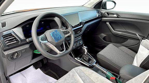 Volkswagen T-Cross 4 of 5