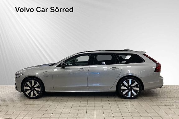 Volvo V90 3 of 5