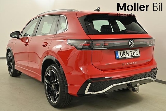 Volkswagen Tiguan 8 of 12