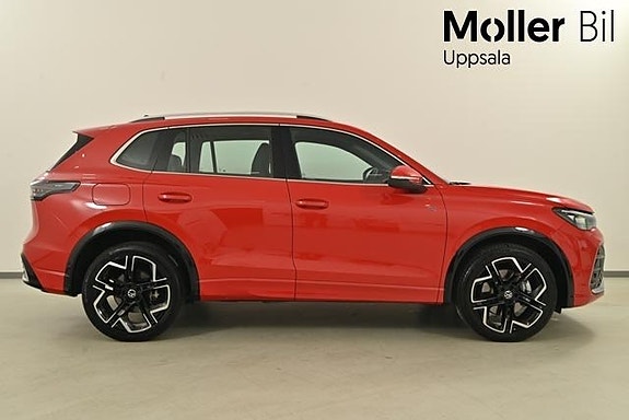 Volkswagen Tiguan 5 of 12