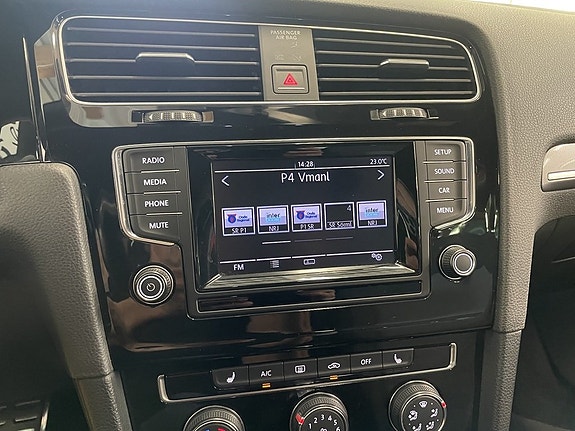 Volkswagen Golf I 16 of 20