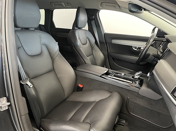 Volvo V90 16 of 25