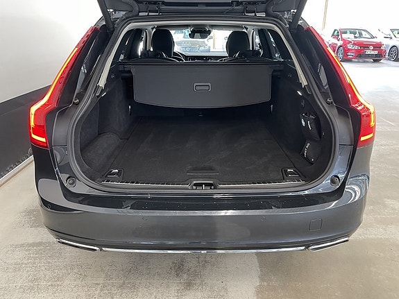 Volvo V90 9 of 25