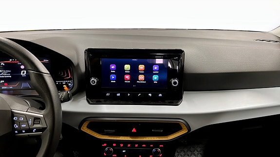 Seat Arona 9 of 17