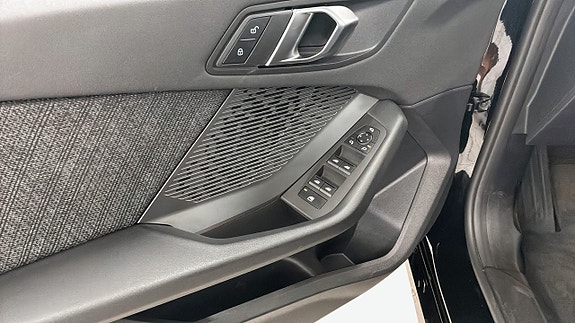 BMW 120 11 of 12