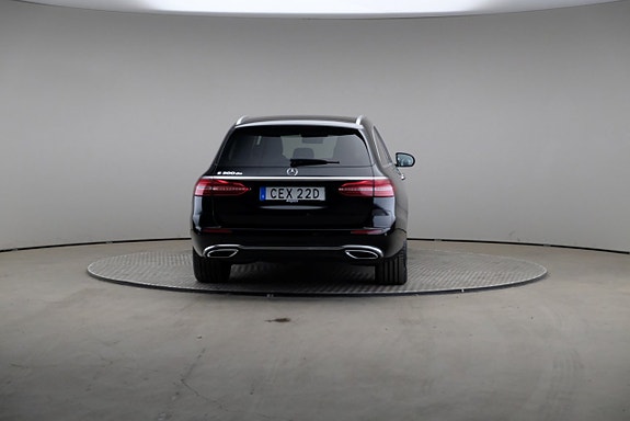 Mercedes-Benz E300 de 5 of 5