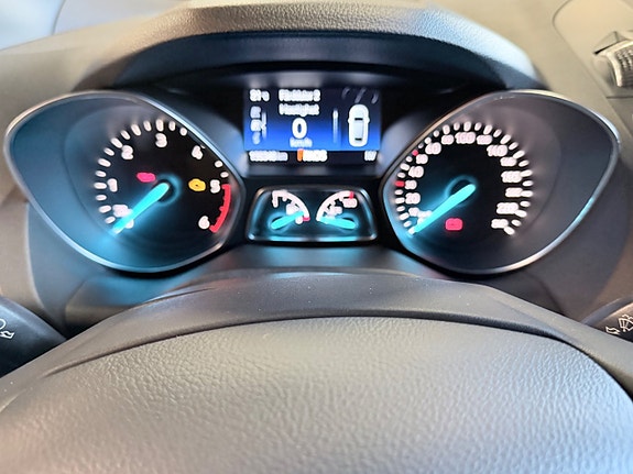 Ford Kuga 18 of 21