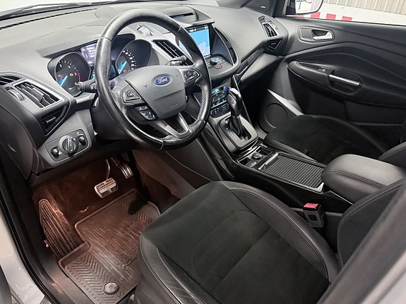 Ford Kuga 9 of 21