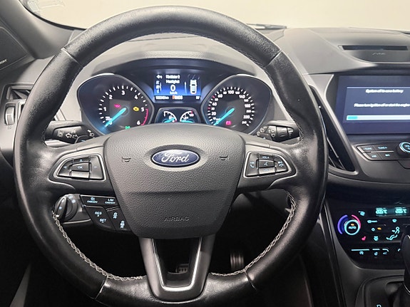 Ford Kuga 17 of 21