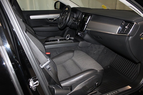 Volvo V90 Cross Country 15 of 27