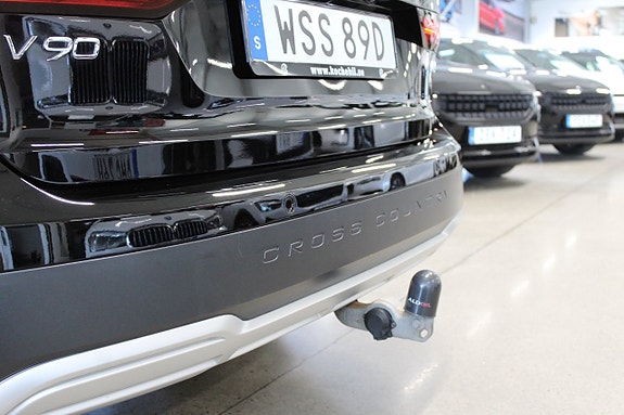 Volvo V90 Cross Country 11 of 27