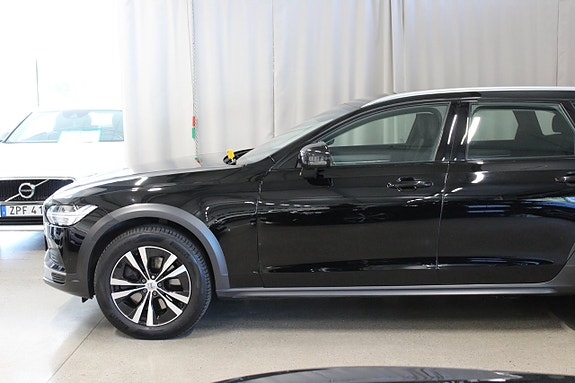 Volvo V90 Cross Country 5 of 5
