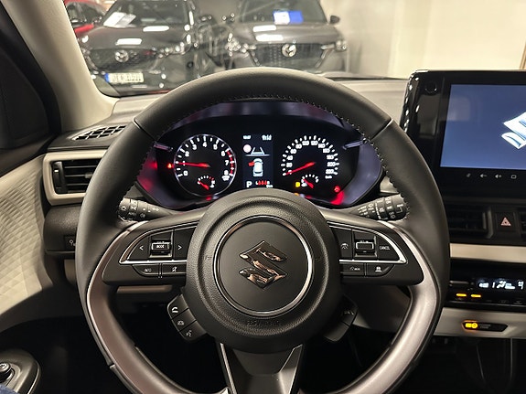 Suzuki Swift 9 of 14