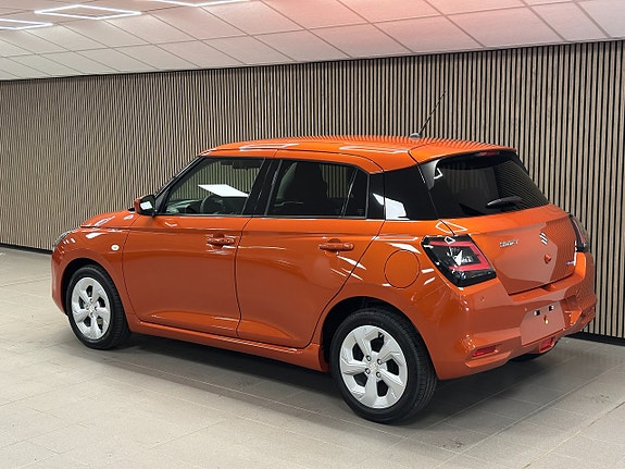 Suzuki Swift 4 of 5