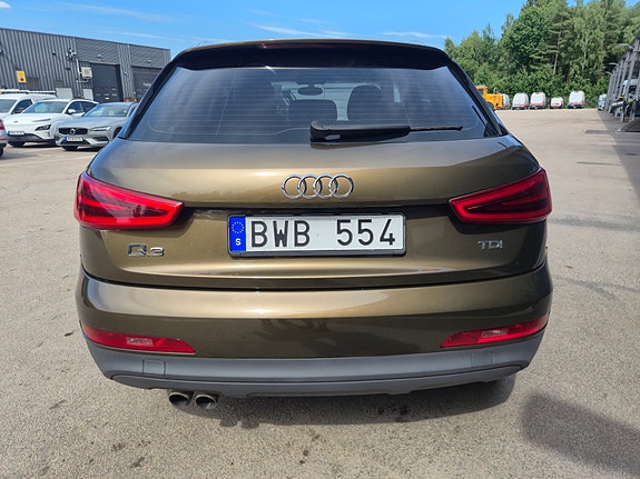 Audi Q3 3 of 11
