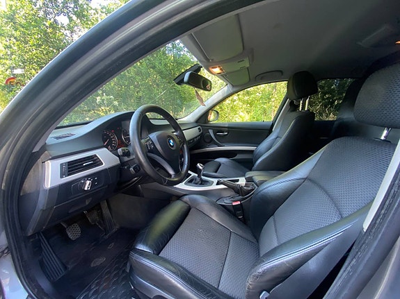 BMW 320d 5 of 7