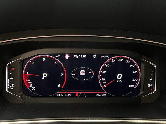 Volkswagen Tiguan Allspace 14 of 30