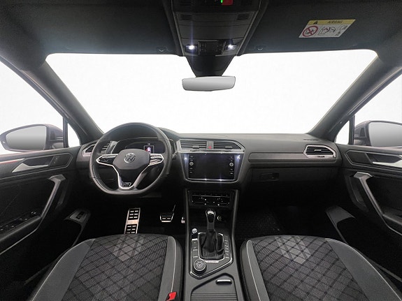Volkswagen Tiguan Allspace 11 of 30