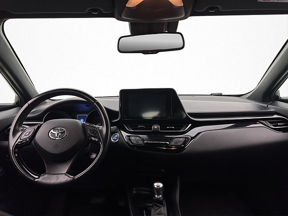 Toyota C-HR 10 of 29