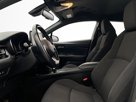 Toyota C-HR 9 of 29