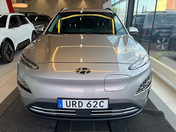 Hyundai Kona 2 of 5