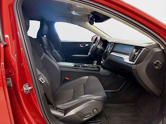 Volvo V60 15 of 18