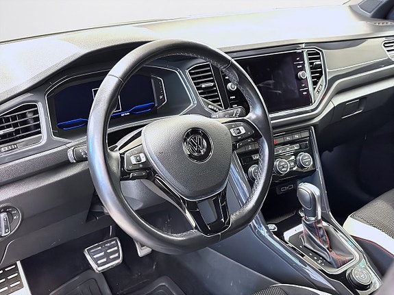 Volkswagen T-Roc 8 of 16