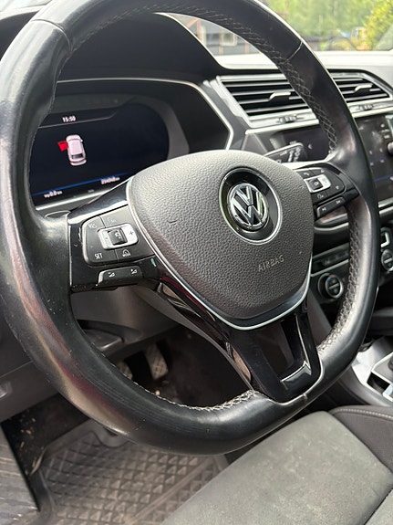 Volkswagen Tiguan 11 of 14