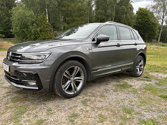 Volkswagen Tiguan 2 of 5