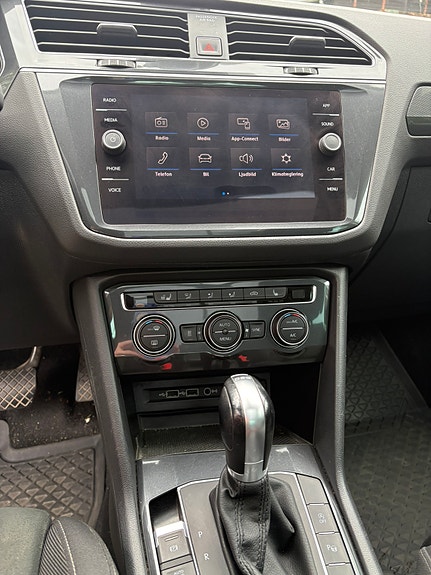 Volkswagen Tiguan 12 of 14