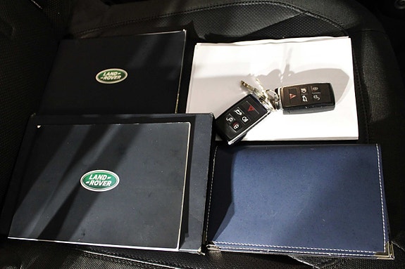 Land Rover Defender 110 27 of 27