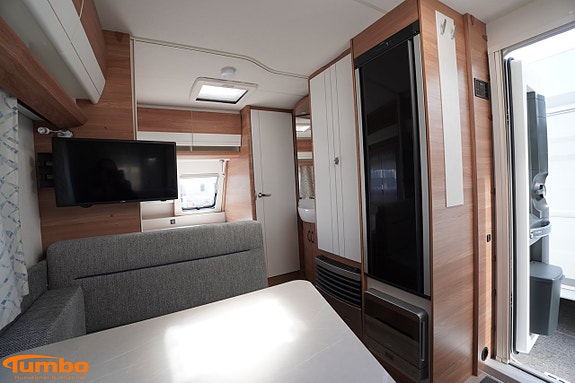 Hobby 400 SFE DE LUXE 3 of 17