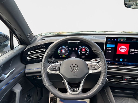Volkswagen Tiguan 11 of 13