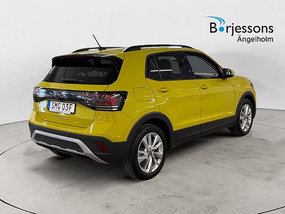 Volkswagen T-Cross 3 of 5