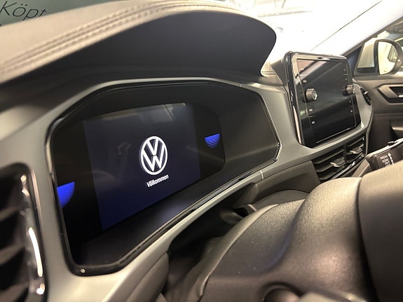 Volkswagen T-Roc 9 of 9