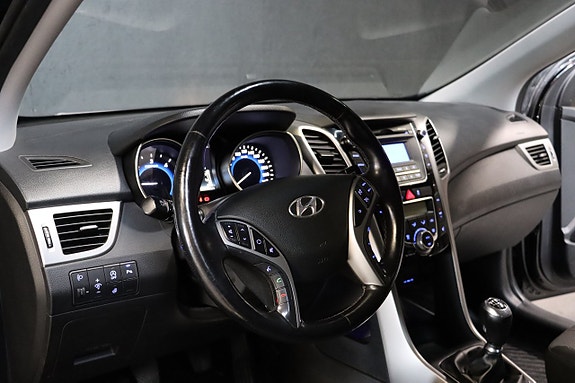 Hyundai i30 10 of 23