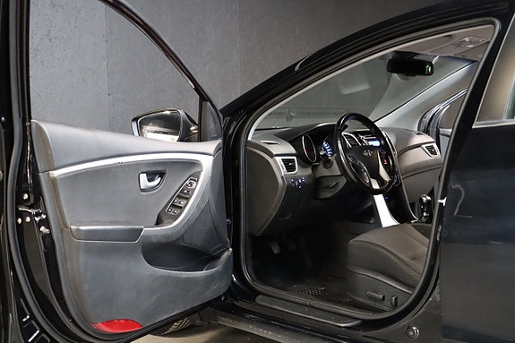 Hyundai i30 9 of 23