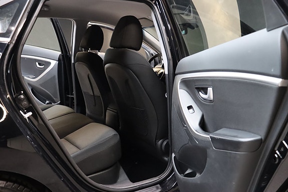 Hyundai i30 12 of 23