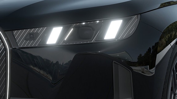 BMW iX 6 of 13