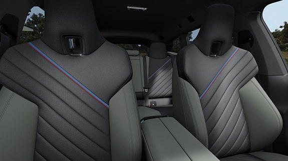 BMW iX 10 of 13