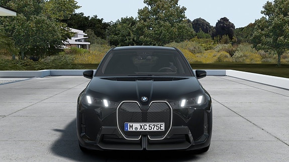 BMW iX 3 of 13